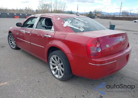 2010 Chrysler 300 Touring/Signature Series/Executive Series from USA, damaged, VIN 2C3CA5CV3AH306903